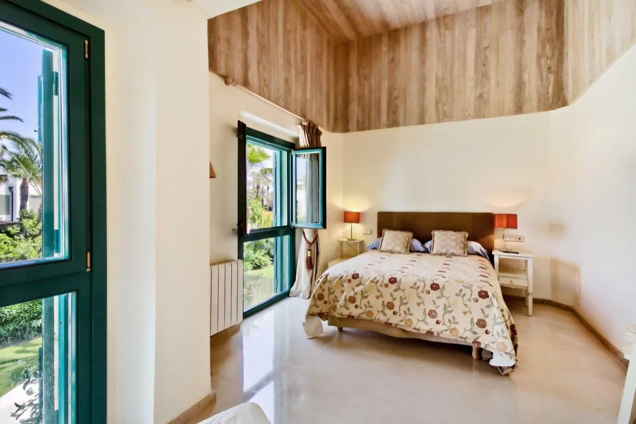 Villa Adosado En Ribera Del Emperador Sotogrande España